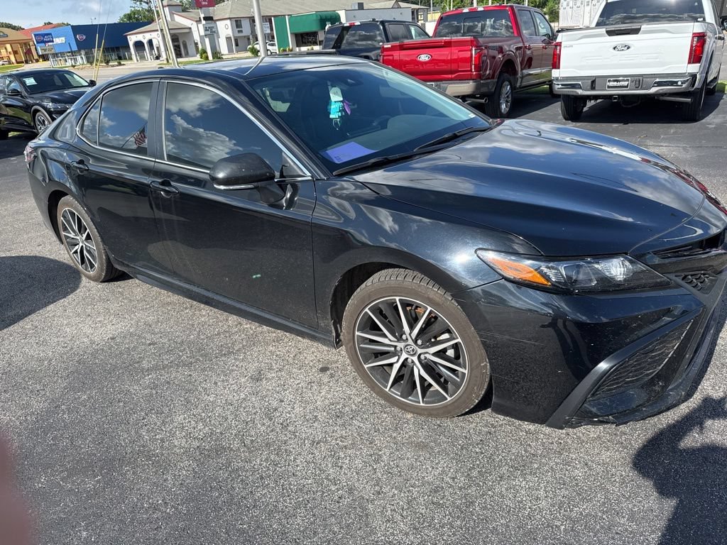 Used 2023 Toyota Camry SE w/ Convenience Package FWD image 1