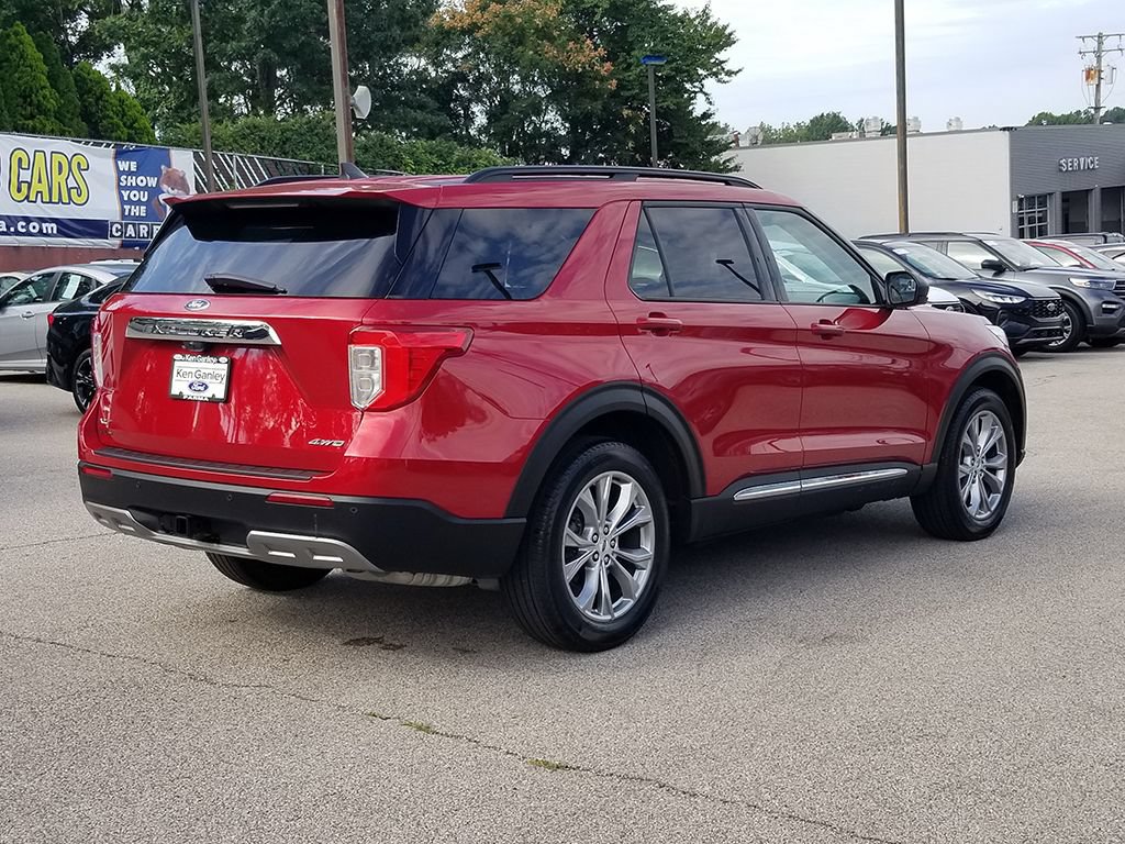 Certified 2023 Ford Explorer XLT w/ Equipment Group 202A AWD/4WD image 5