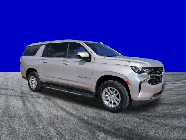 Used 2023 Chevrolet Suburban LT AWD/4WD image 2