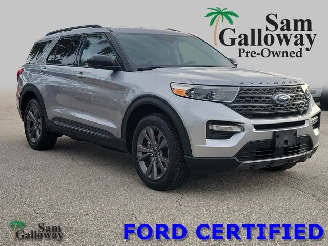 Certified 2022 Ford Explorer XLT w/ Equipment Group 202A AWD/4WD image 1