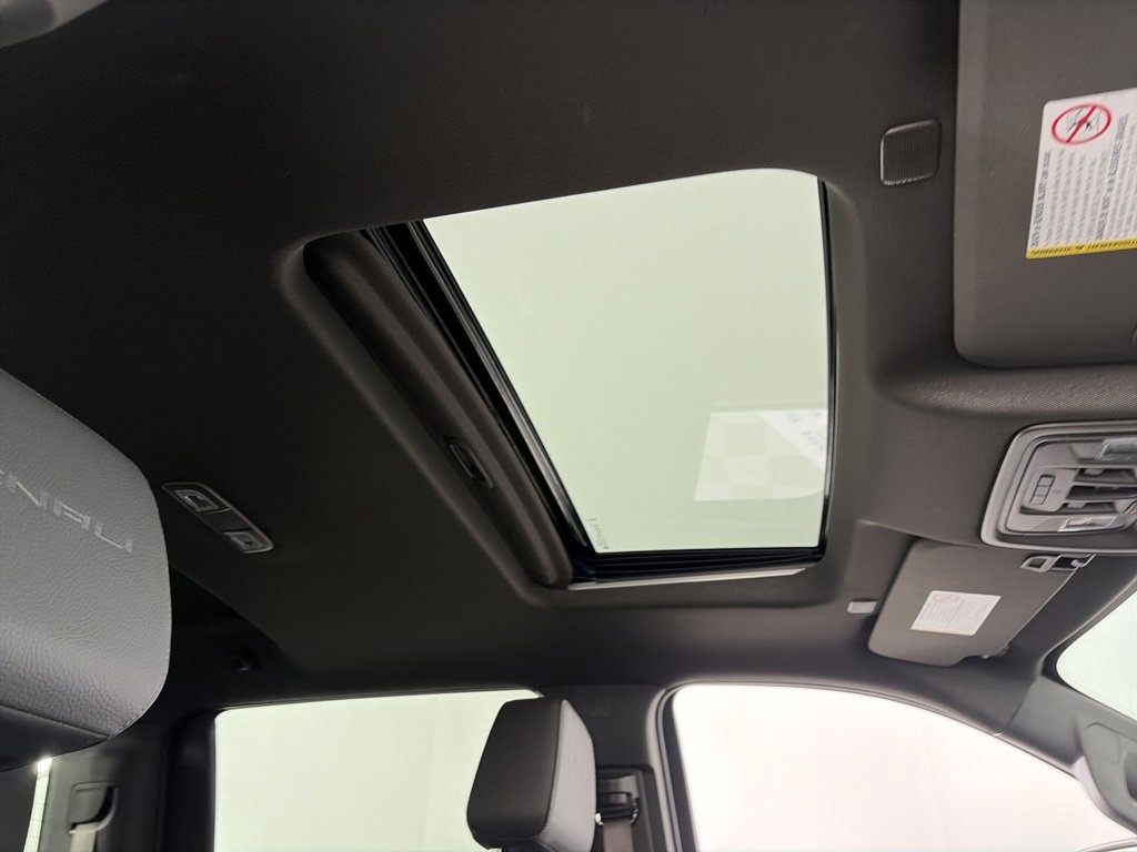 Used 2023 GMC Sierra 2500 Denali w/ Denali Ultimate Package image 32