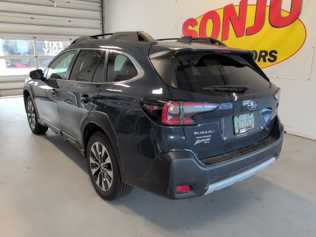 Used 2024 Subaru Outback Limited AWD/4WD image 3