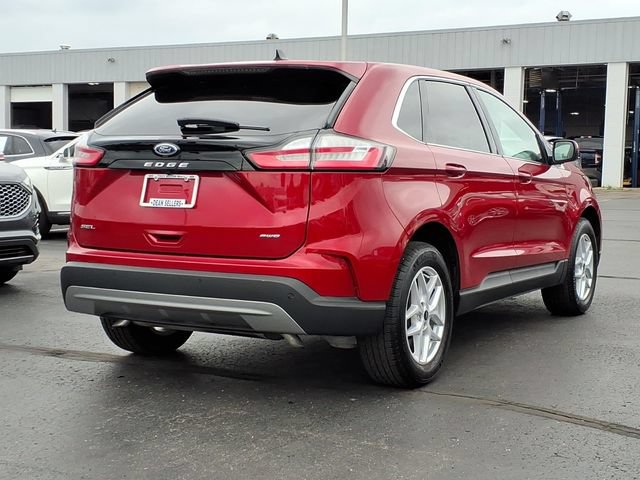 Certified 2024 Ford Edge SEL w/ Convenience Package AWD/4WD image 4