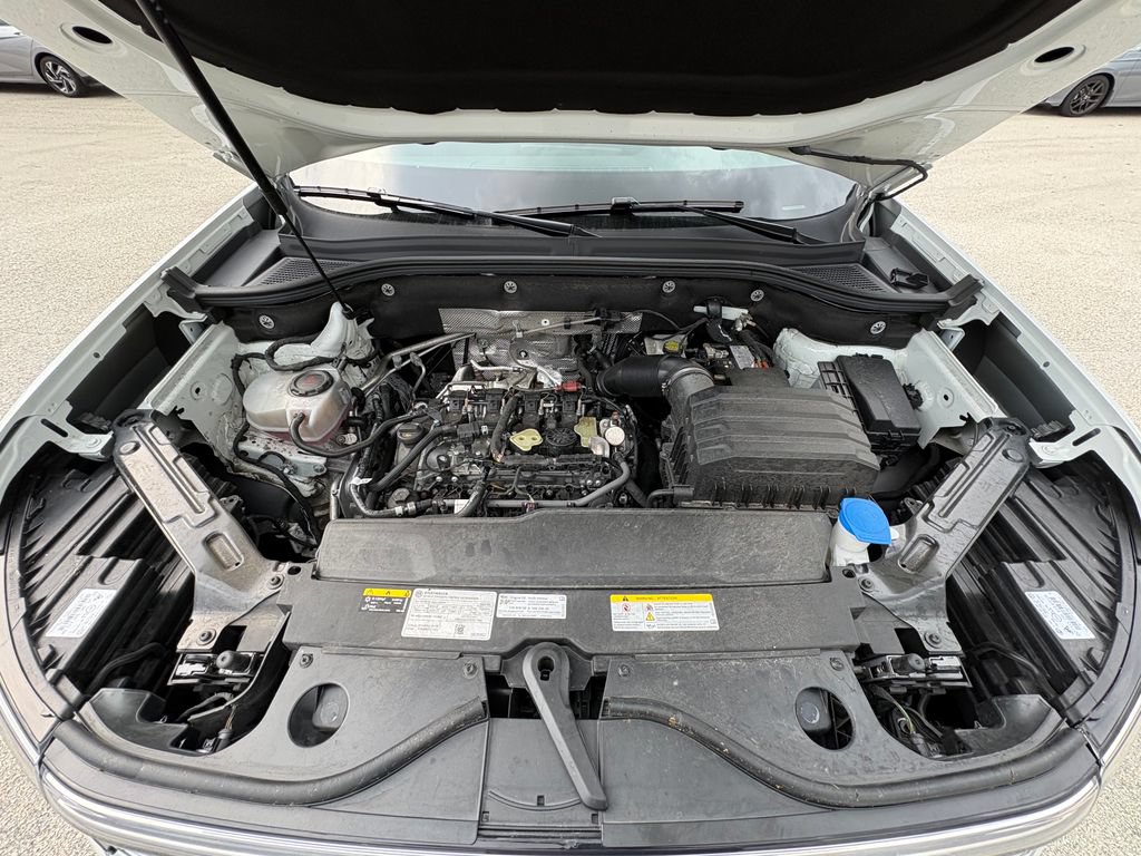 Used 2024 Volkswagen Atlas SE FWD image 30