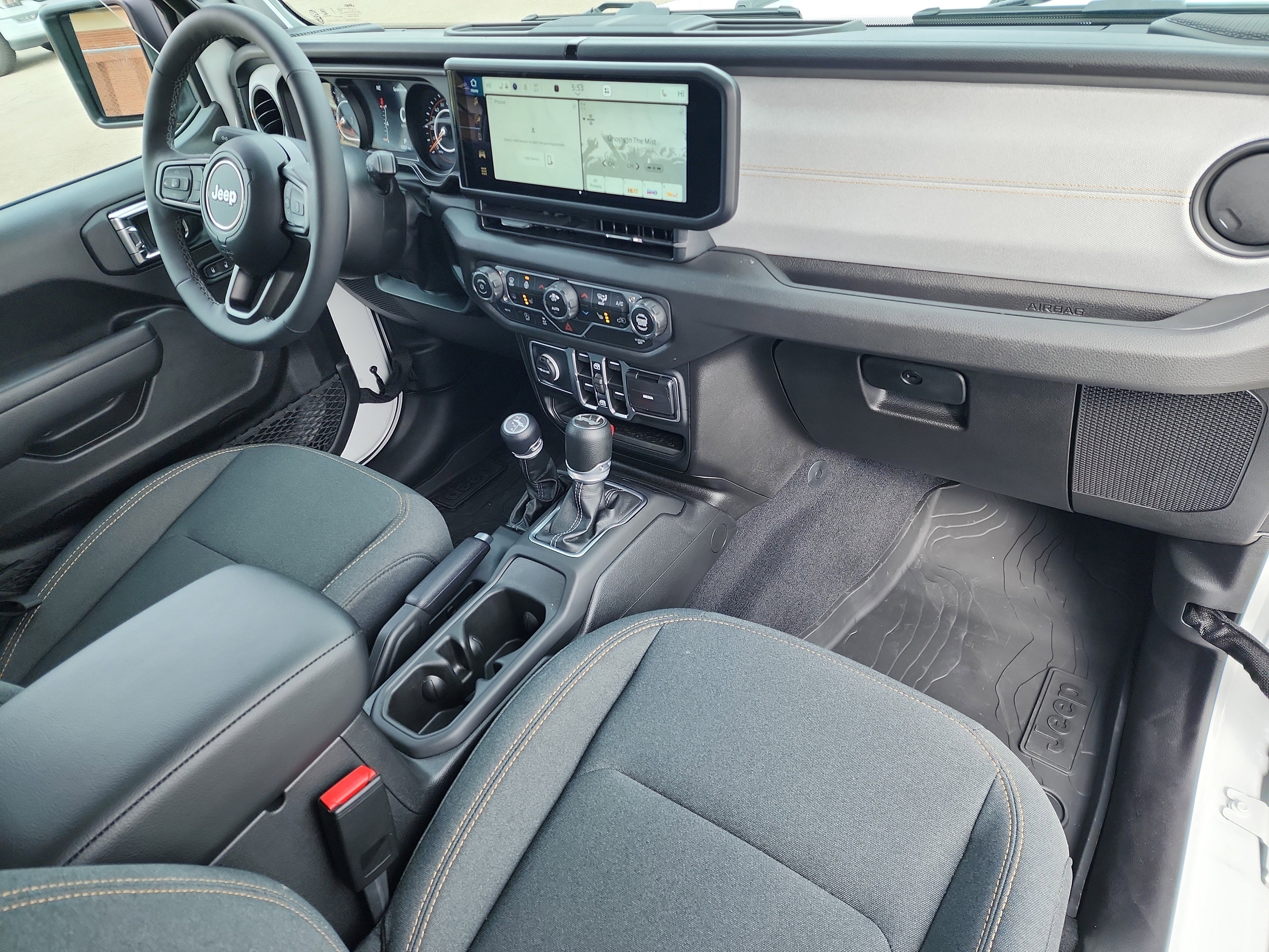 Used 2025 Jeep Wrangler Sport S image 16