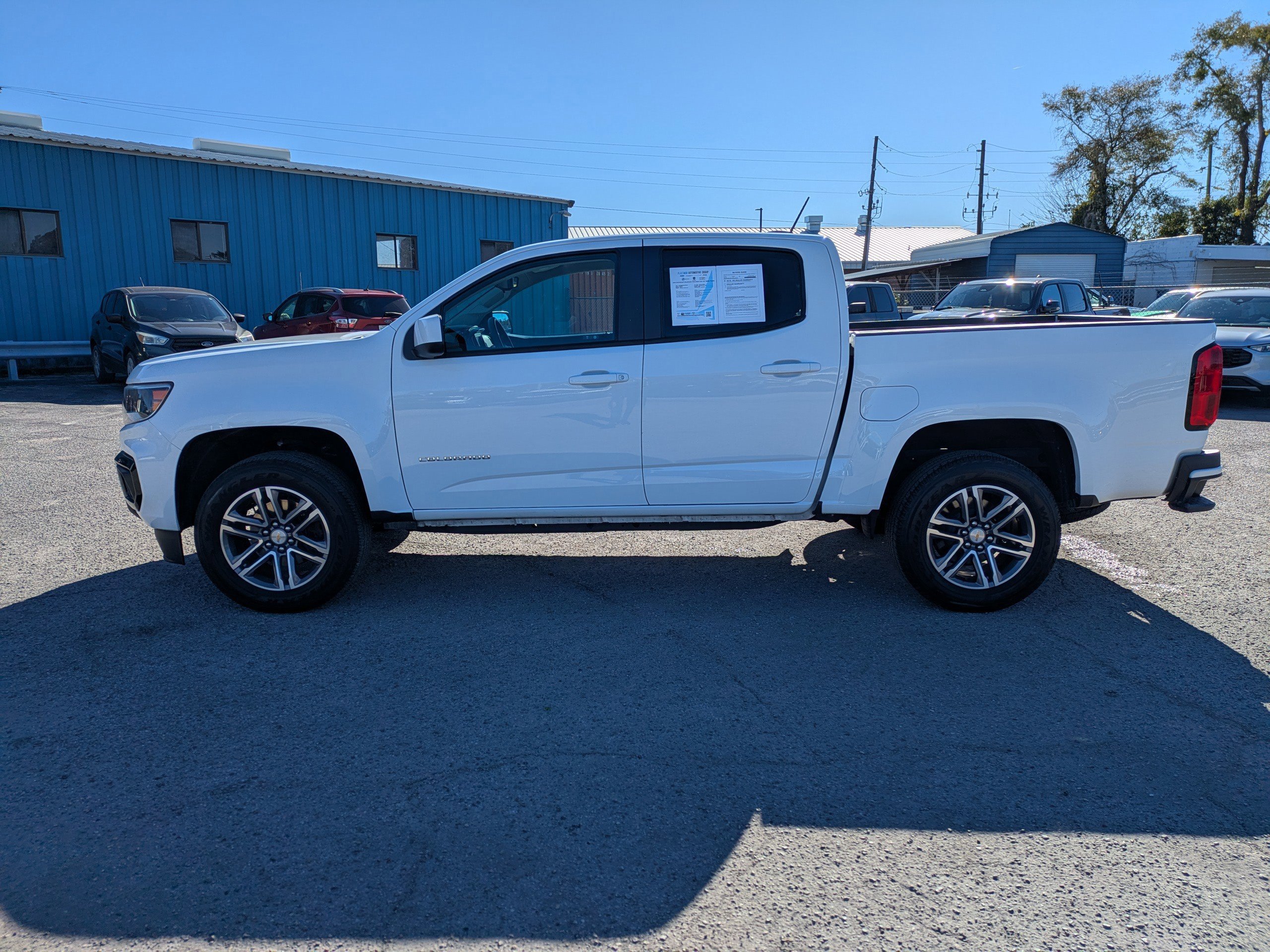 Used 2022 Chevrolet Colorado W/T w/ Custom Special Edition image 2