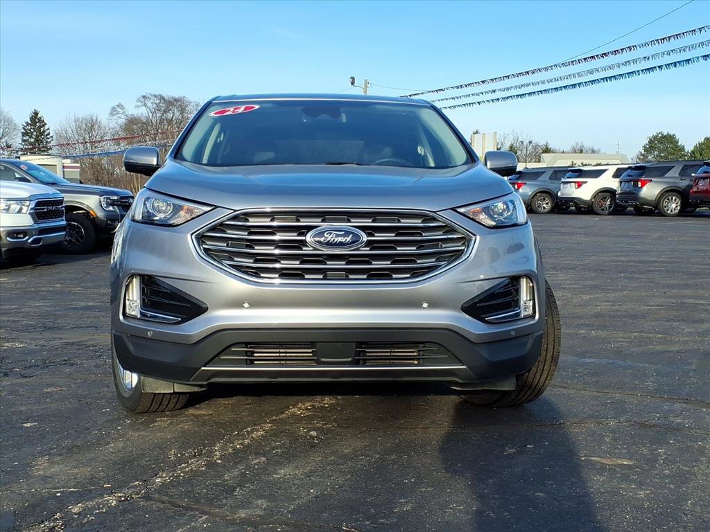 Certified 2024 Ford Edge Titanium image 2