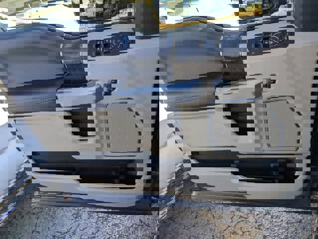 Certified 2021 Ford F250 Lariat w/ Lariat Ultimate Package image 18