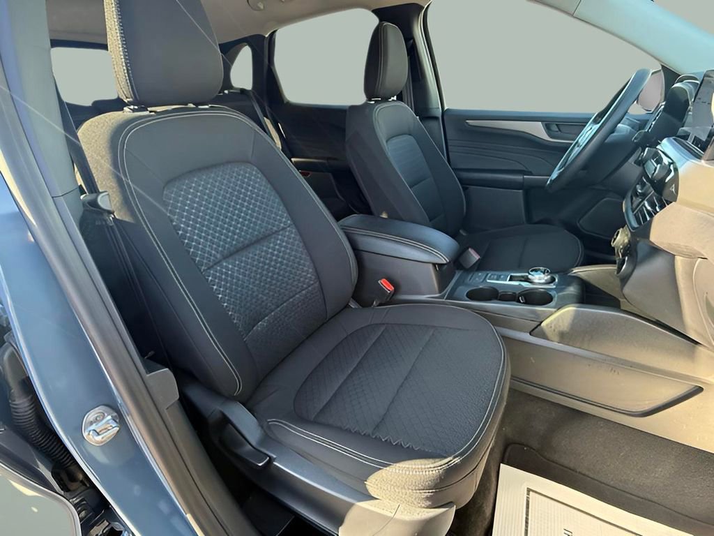 Certified 2025 Ford Escape Active image 24
