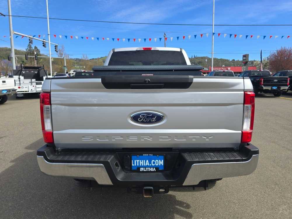 Certified 2018 Ford F250 XLT image 5