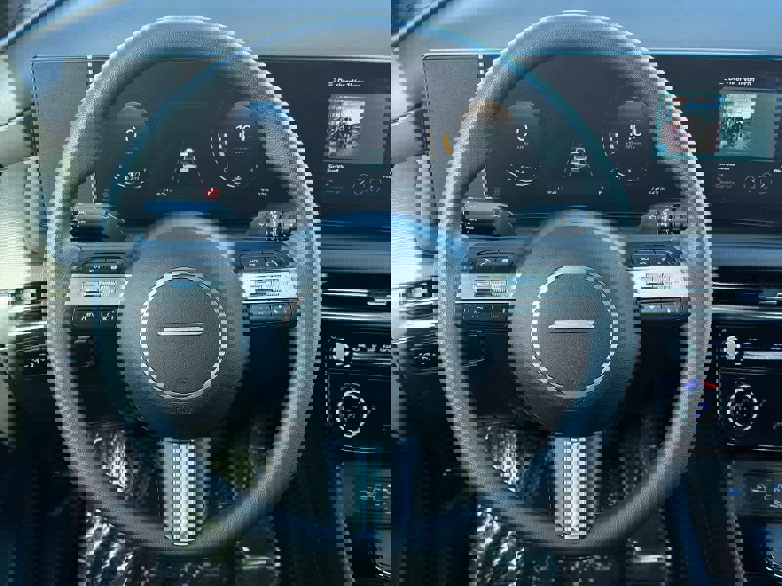 Used 2025 Hyundai Santa Cruz SEL image 25