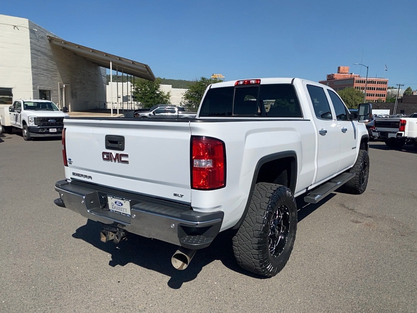 Used 2018 GMC Sierra 3500 SLT w/ Duramax Plus Package AWD/4WD image 5