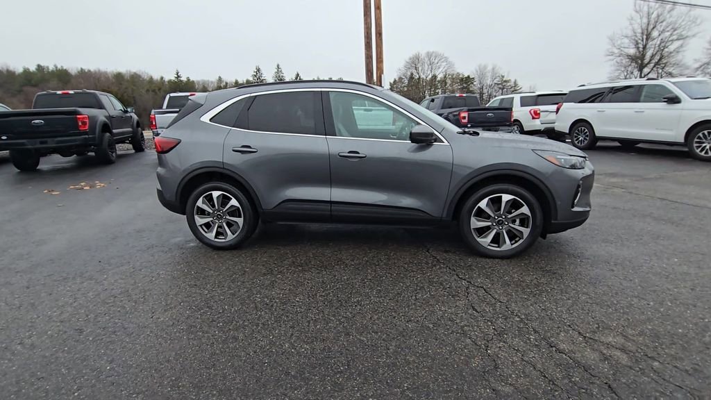 Certified 2023 Ford Escape Platinum w/ Premium Technology Package AWD/4WD image 20