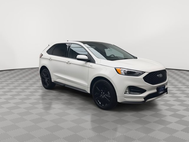 Certified 2022 Ford Edge ST-Line w/ Class II Trailer Tow Package image 4