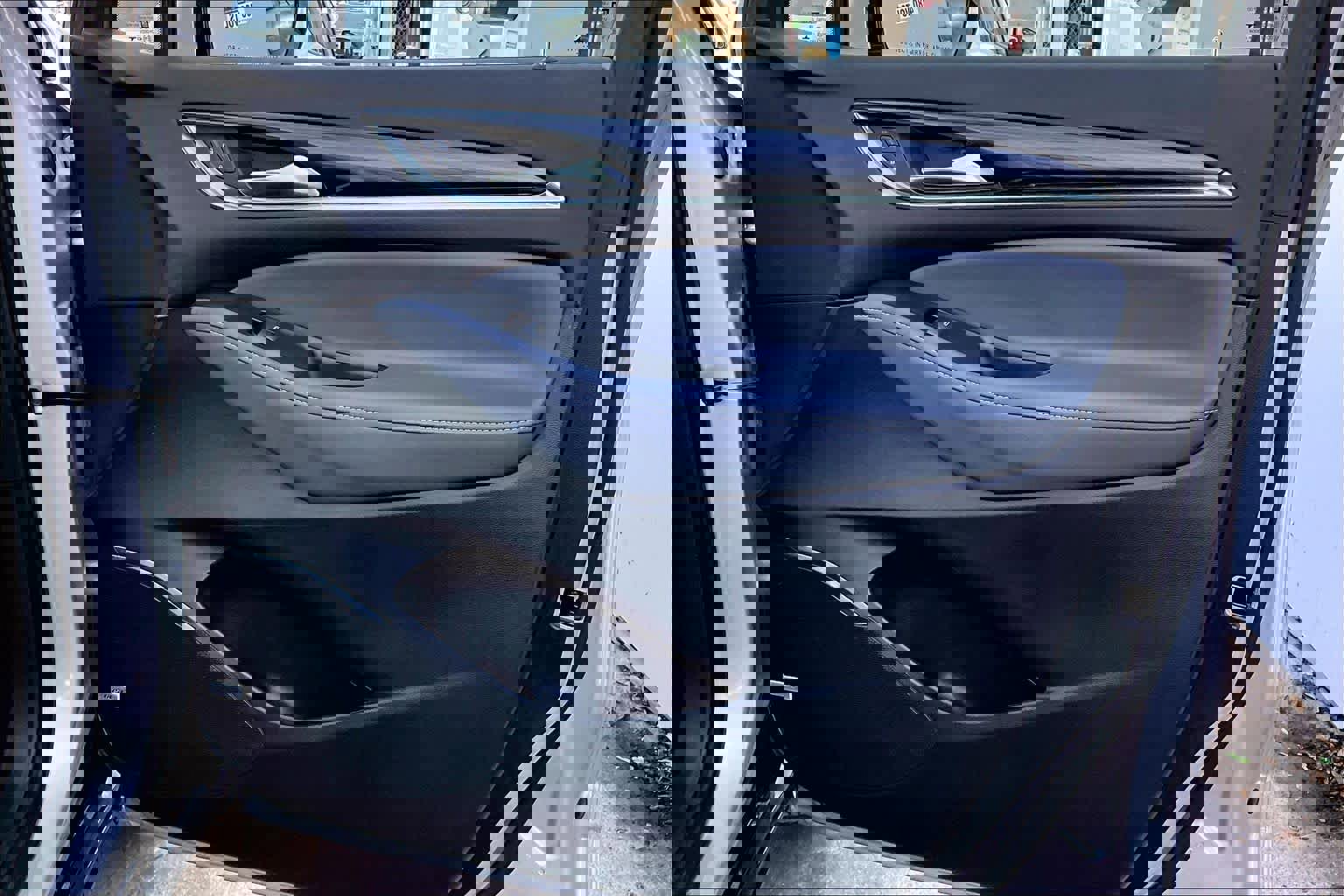 Used 2022 Buick Enclave Premium image 24