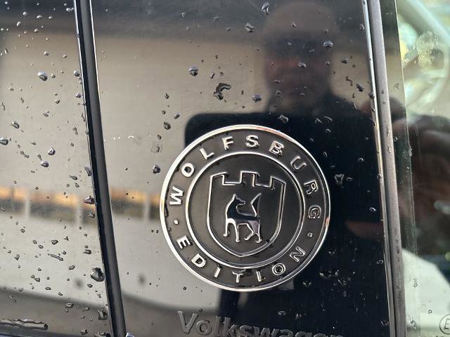 Used 2024 Volkswagen Tiguan Wolfsburg Edition image 9