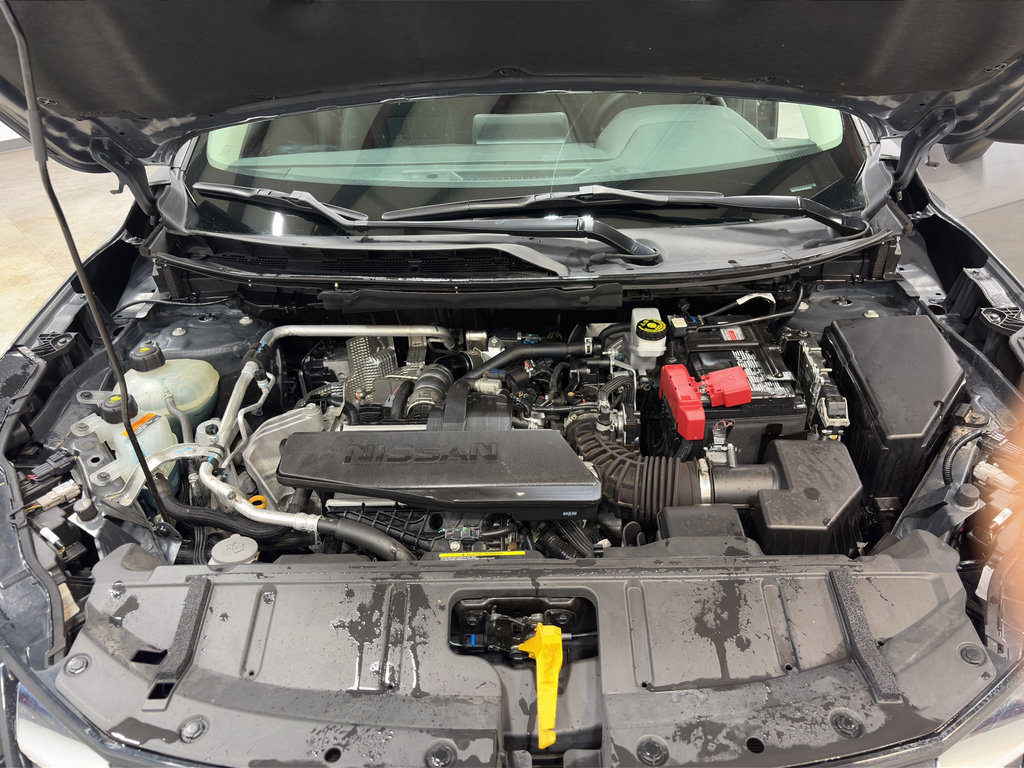 Used 2024 Nissan Rogue SV FWD image 29