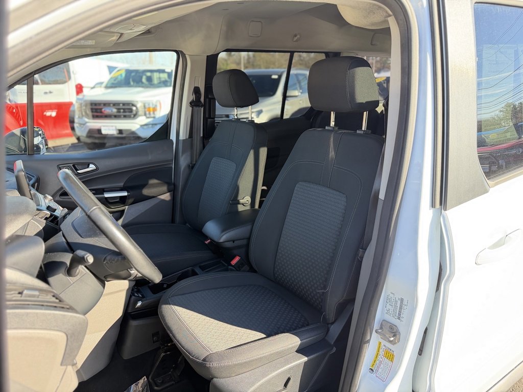 Certified 2022 Ford Transit Connect XLT image 12