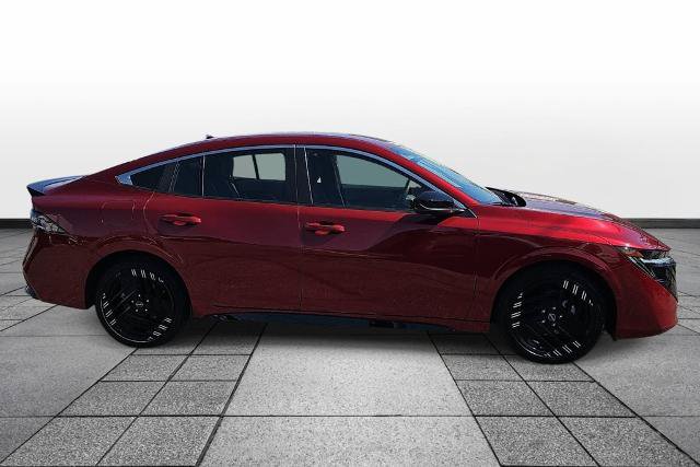 Used 2026 Nissan Sentra SR w/ SR All Weather Package FWD image 4