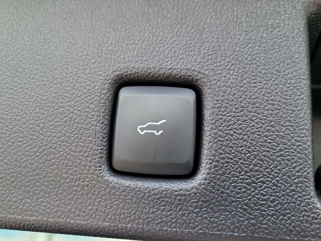 Certified 2026 Ford Escape SE image 8