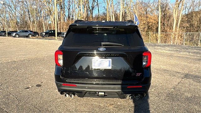 Certified 2023 Ford Explorer ST w/ Equipment Group 401A image 4
