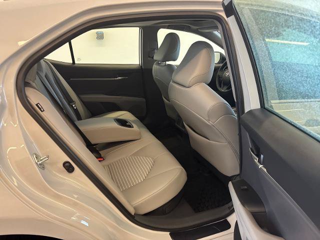 Used 2024 Toyota Camry SE w/ Cold Weather Package FWD image 9