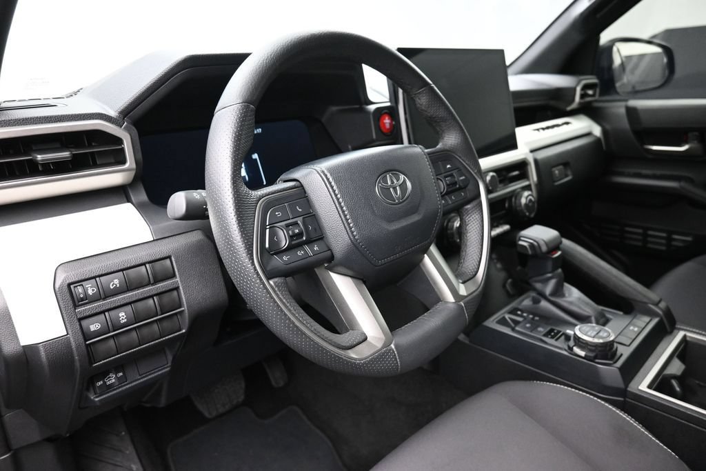 Used 2024 Toyota Tacoma TRD Off-Road AWD/4WD image 17