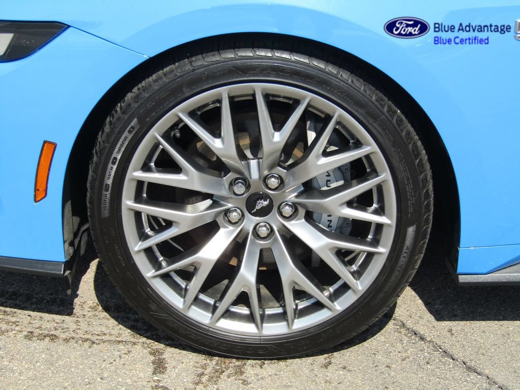 Certified 2025 Ford Mustang GT Premium RWD image 8