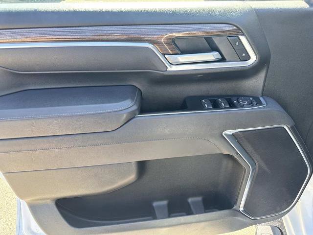 Used 2025 Chevrolet Silverado 2500 LT w/ Convenience Package image 14