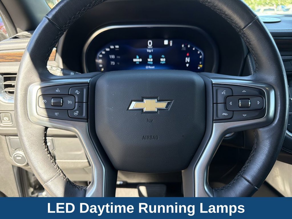 Used 2022 Chevrolet Suburban Premier RWD image 13