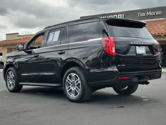 Certified 2025 Ford Expedition Active AWD/4WD image 4