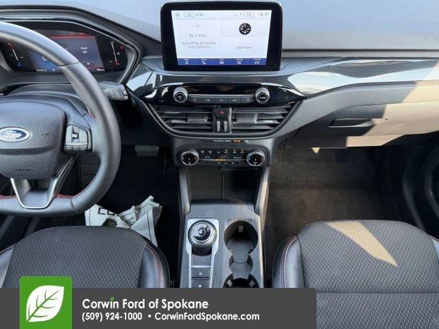 Certified 2025 Ford Escape ST-Line Select AWD/4WD image 29