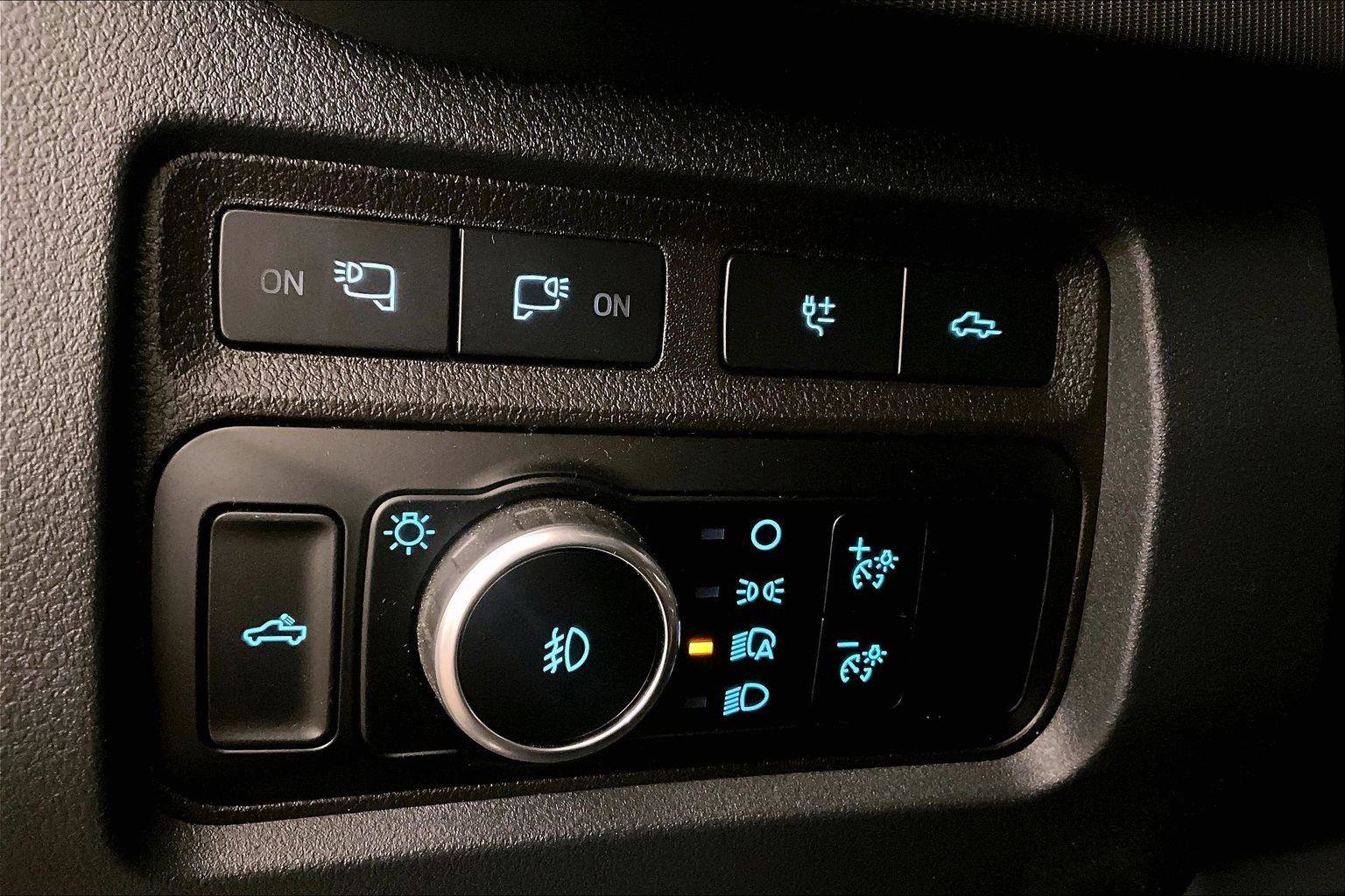 Certified 2024 Ford F350 Platinum w/ Tremor Off-Road Package image 30