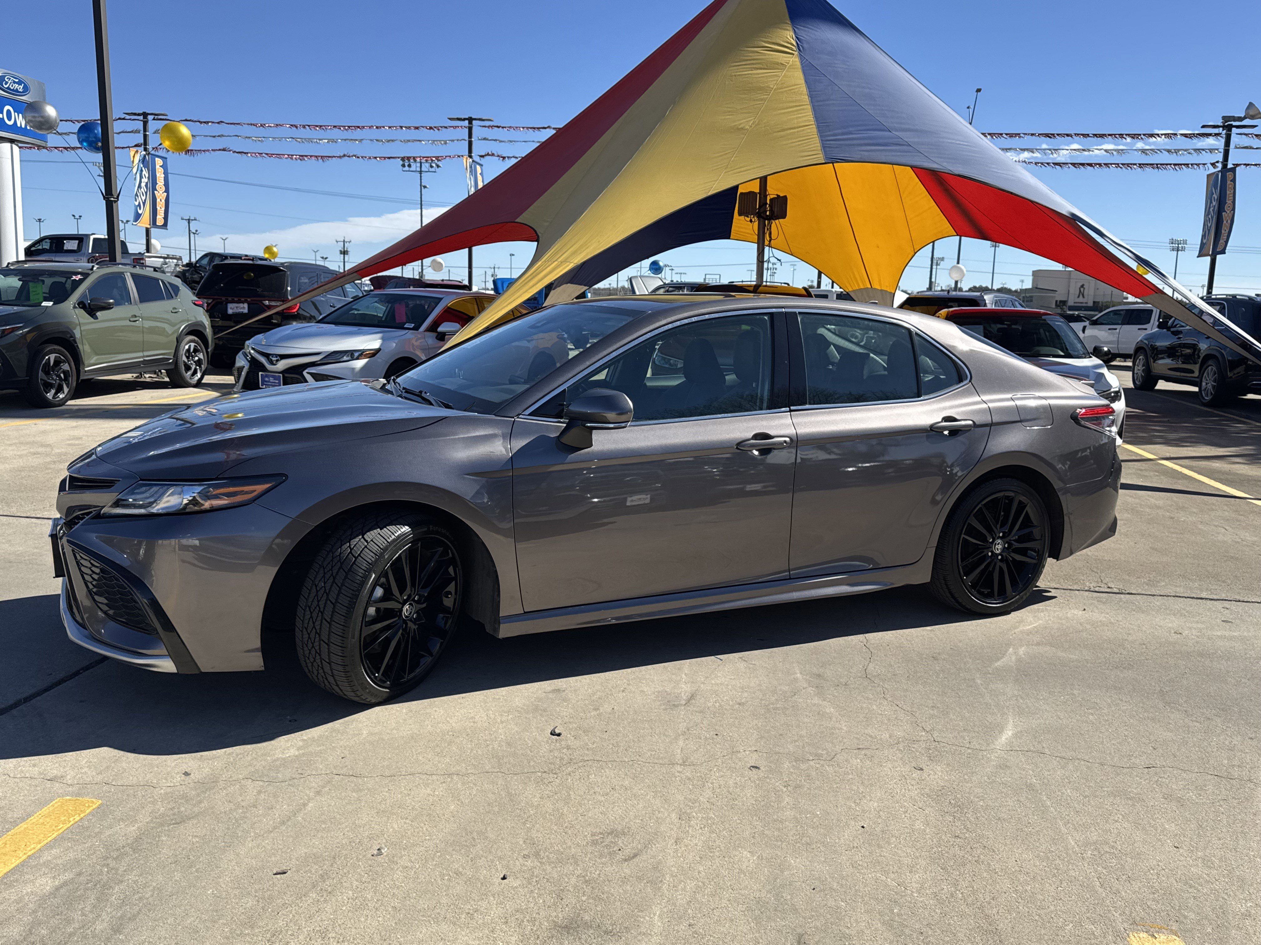 Used 2023 Toyota Camry XSE image 6