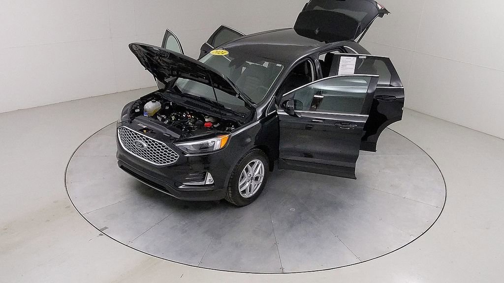 Certified 2024 Ford Edge SEL w/ Convenience Package AWD/4WD image 40