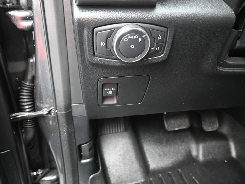 Certified 2020 Ford Expedition Max XLT image 19