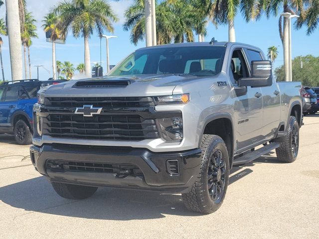 Used 2025 Chevrolet Silverado 2500 Custom w/ Custom Blackout Package AWD/4WD image 3