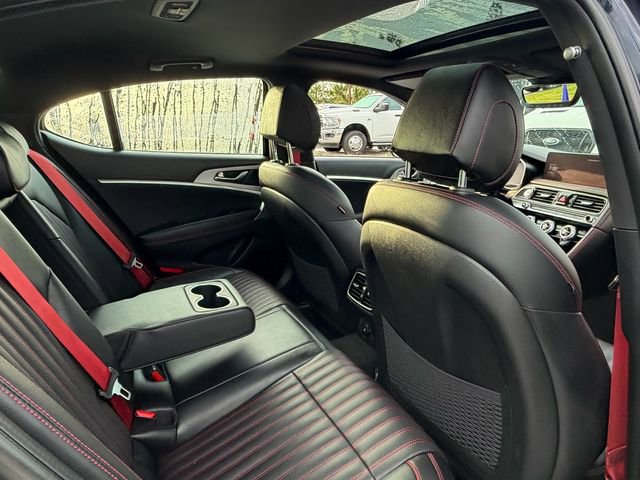 Used 2023 Genesis G70 2.0T w/ Sport Prestige Package RWD image 13