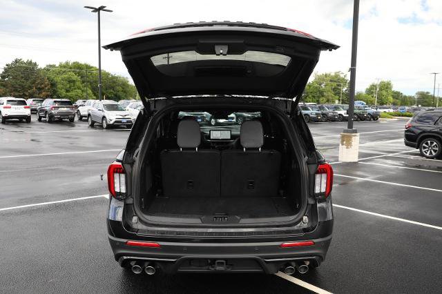 Certified 2025 Ford Explorer ST AWD/4WD image 12