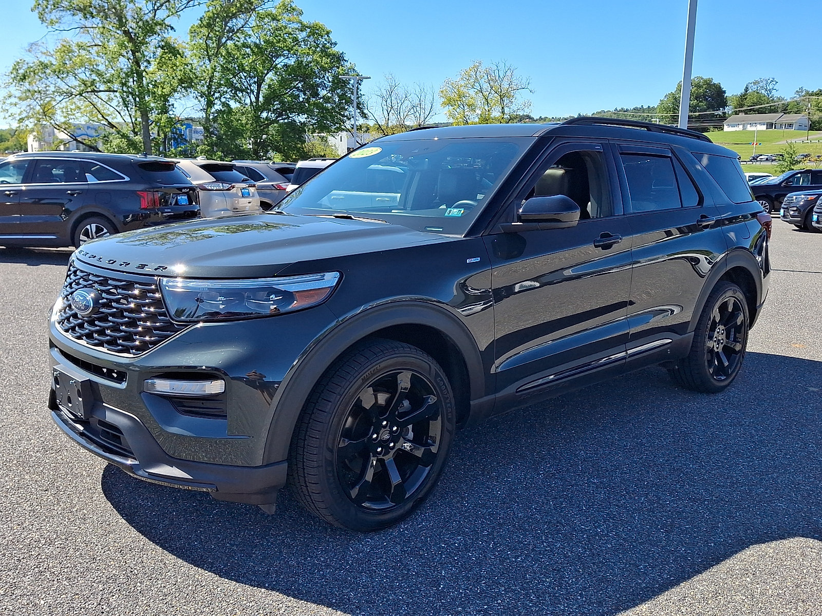 Certified 2023 Ford Explorer ST-Line w/ Class IV Trailer Tow Package AWD/4WD image 4