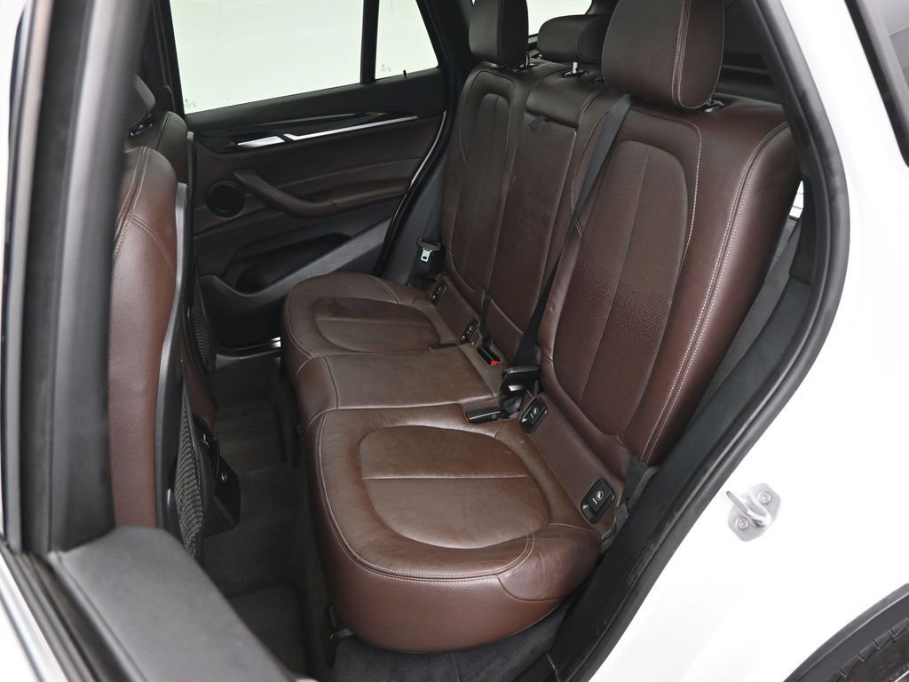 Used 2017 BMW X1 xDrive28i image 13