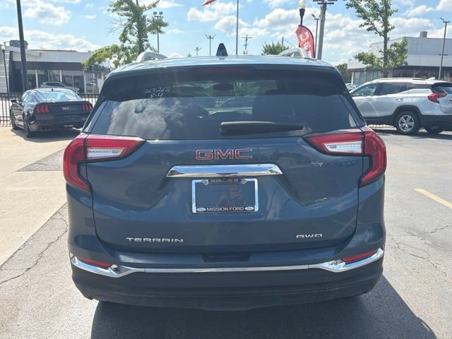 Used 2024 GMC Terrain SLT AWD/4WD image 6