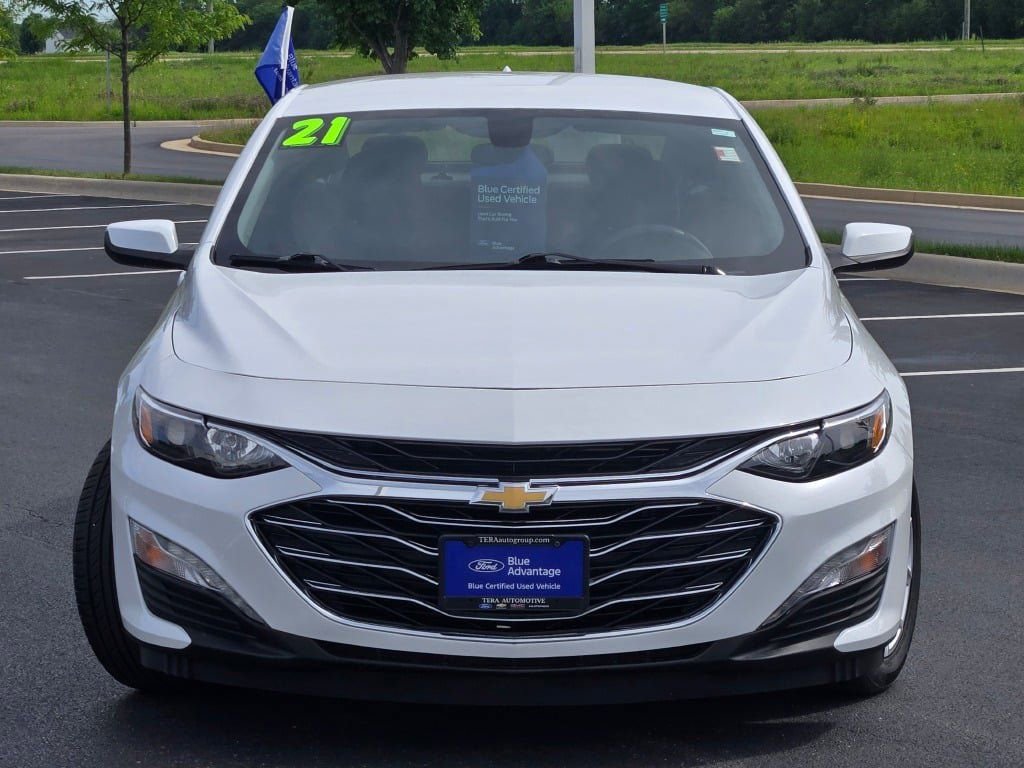 Used 2021 Chevrolet Malibu LT FWD image 2