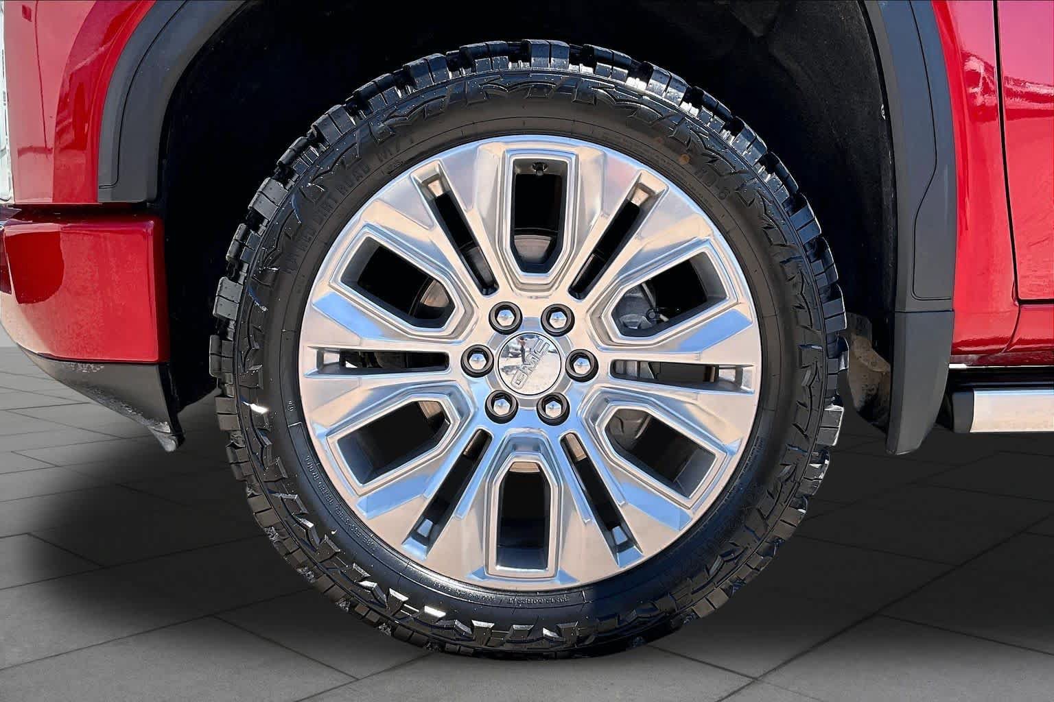 Used 2022 GMC Sierra 1500 Denali w/ Denali Reserve Package AWD/4WD image 10