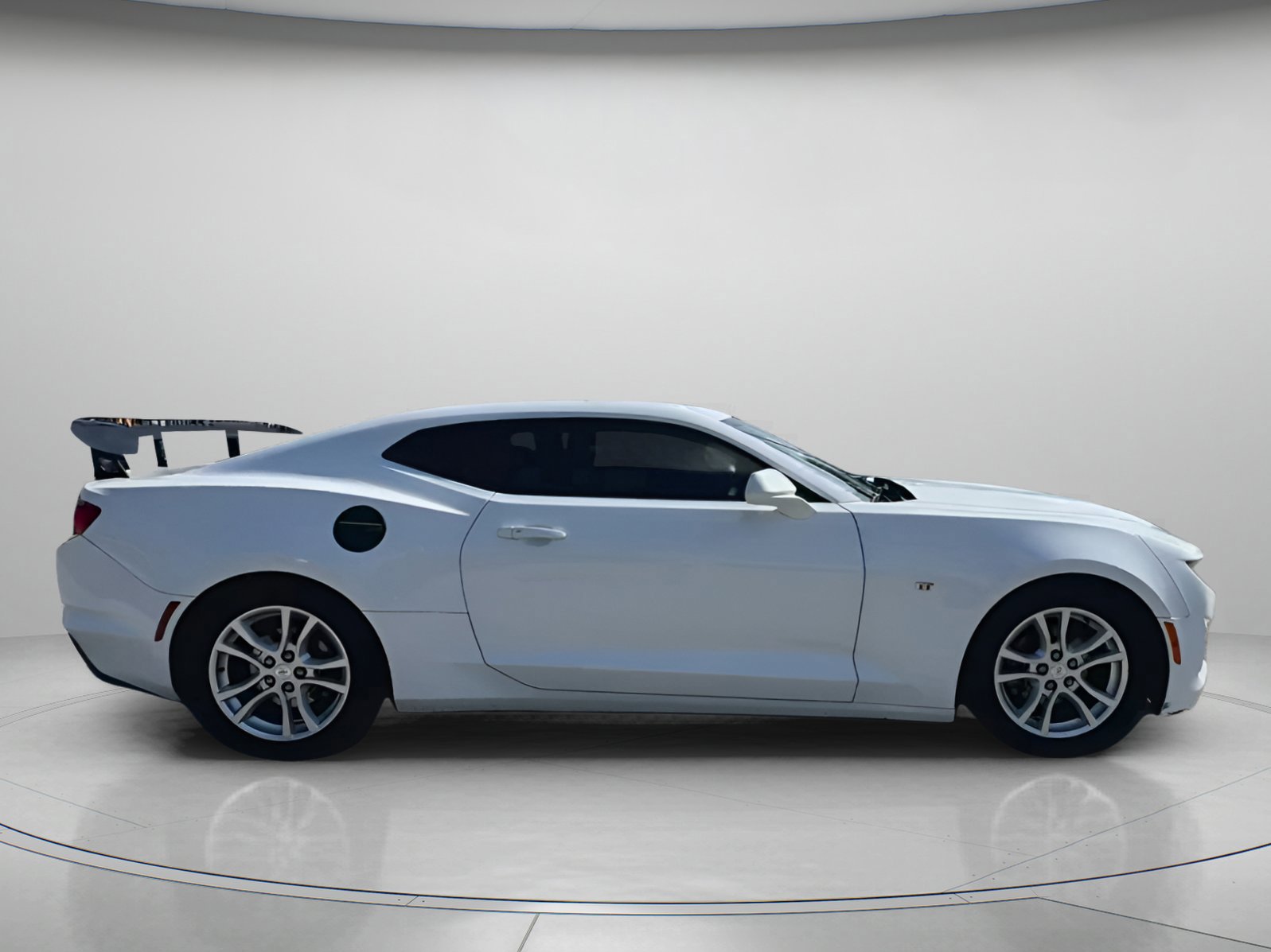Used 2020 Chevrolet Camaro LS image 25