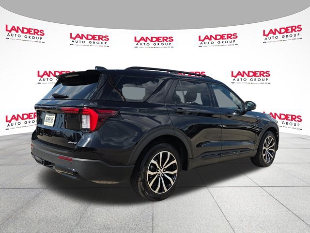 Certified 2026 Ford Explorer ST-Line AWD/4WD image 3