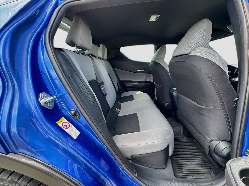 Used 2019 Toyota C-HR XLE FWD image 26