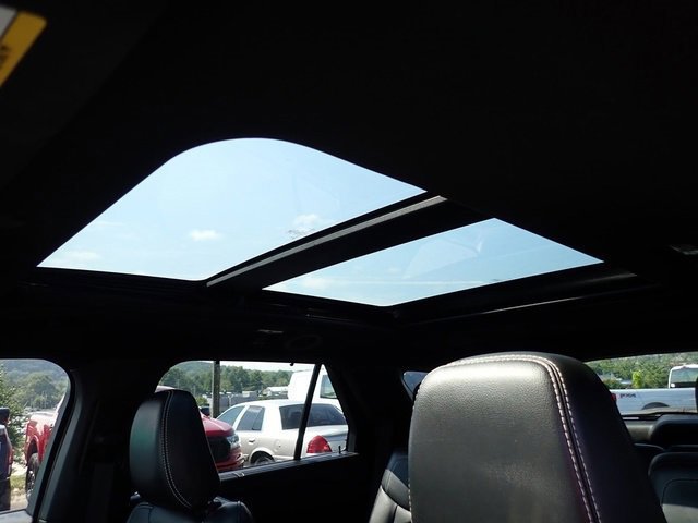 Certified 2022 Ford Explorer ST w/ Equipment Group 401A image 25