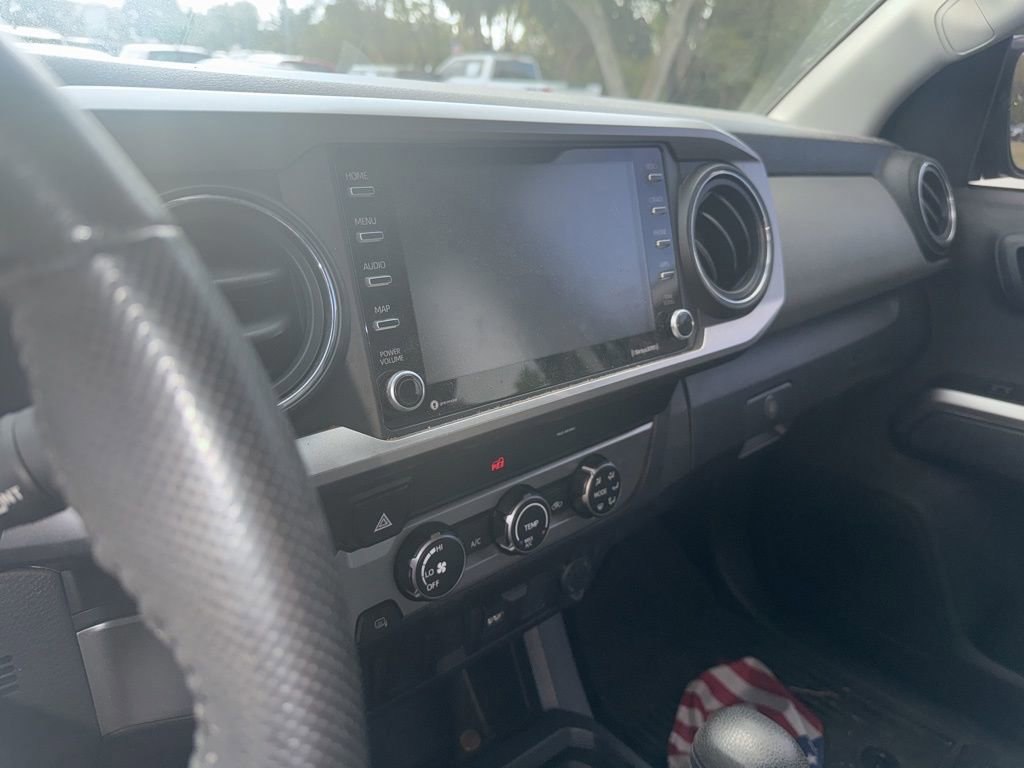 Used 2022 Toyota Tacoma SR5 w/ SR5 Appearance Package (SM) image 9