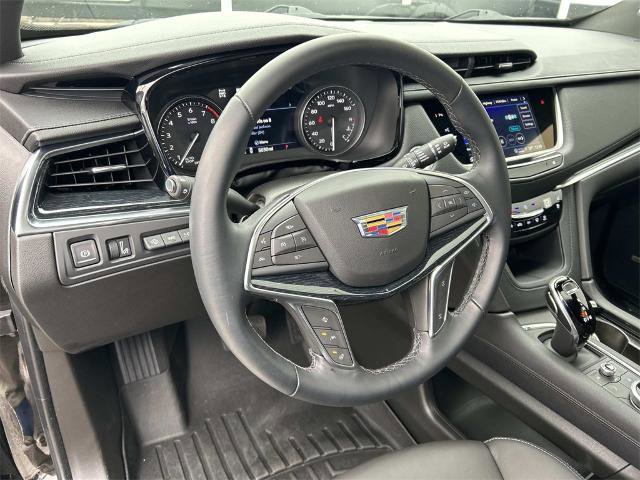 Used 2025 Cadillac XT5 Premium Luxury w/ Technology Package image 13